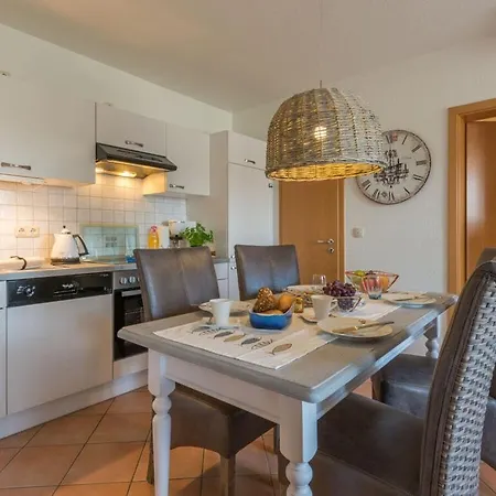 Διαμέρισμα Hustadt In The Heart Of Zingst