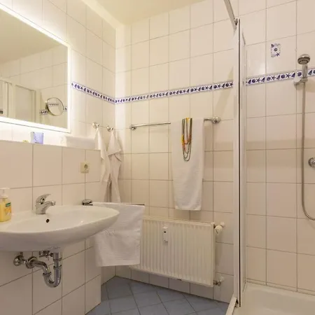 Hustadt In The Heart Of Zingst